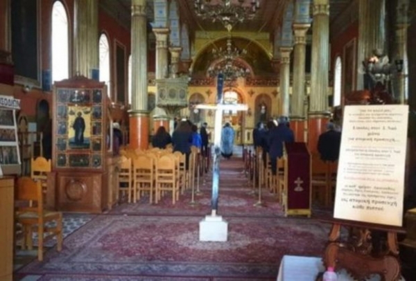 Τι συμβαίνει με επιστολές που κάνουν λόγο ότι Ιερείς θα ανοίξουν τις Εκκλησίες;