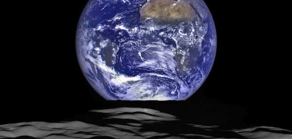 &Tau;&Iota; &Epsilon;&Rho;&Chi;&Epsilon;&Tau;&Alpha;&Iota; &Sigma;&Tau;&Eta;&Nu; &Epsilon;&Upsilon;&Rho;&Omega;&Pi;&Eta;; &Eta; &Omicron;&Upsilon;&Gamma;&Gamma;&Alpha;&Rho;&Iota;&Alpha; &Alpha;&Pi;&Omicron;&Chi;&Omega;&Rho;&Eta;&Sigma;&Epsilon; &Alpha;&Pi;&Omicron; &Tau;&Eta; &Sigma;&Upsilon;&Nu;&Theta;&Eta;&Kappa;&Eta; CFE